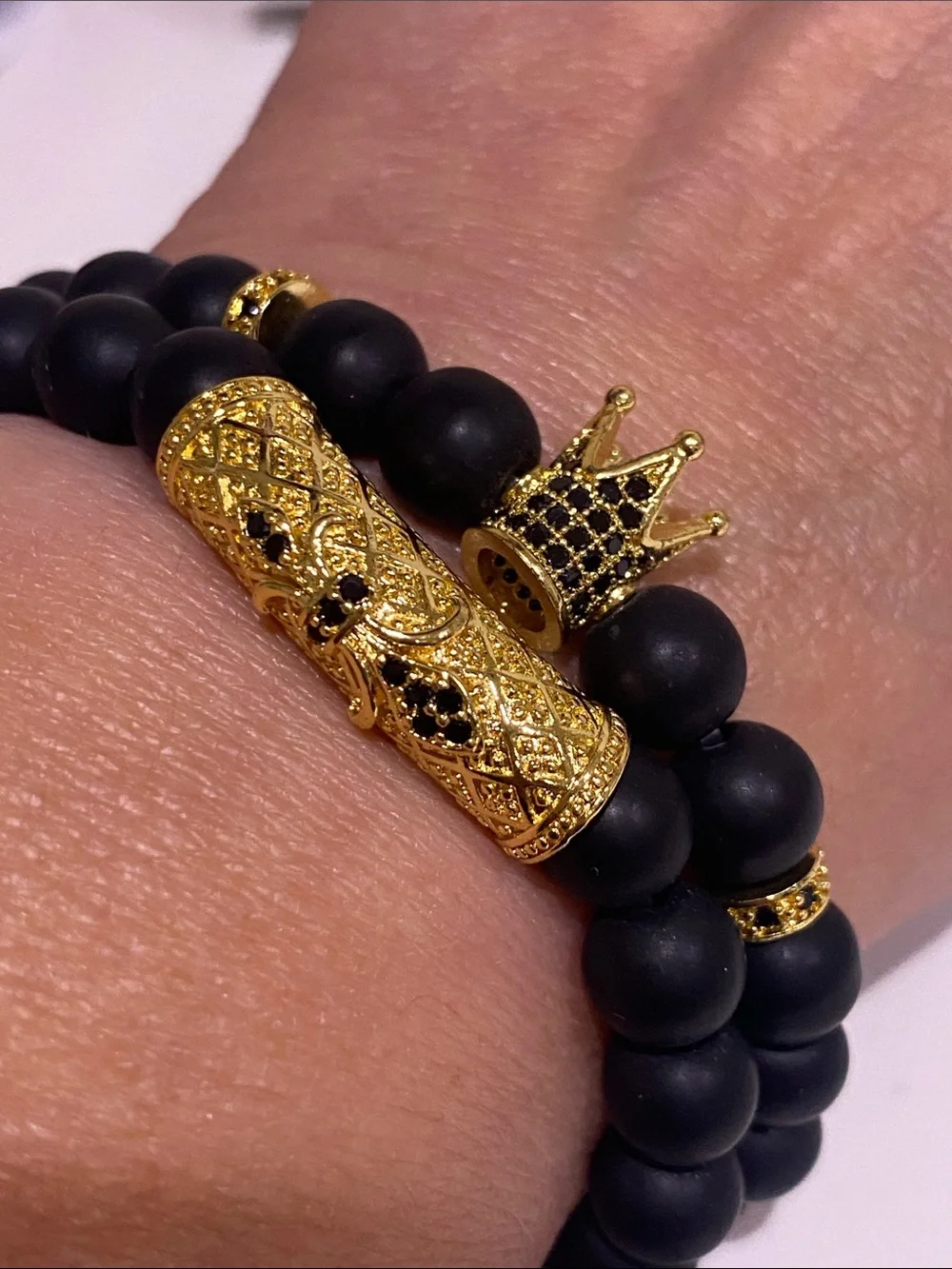 N/A stylish black